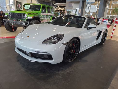 Used 2024 Porsche 718 Boxster GTS image 1