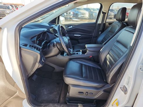 Used 2019 Ford Escape SEL image 11