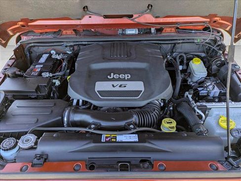 Used 2014 Jeep Wrangler Unlimited Sahara w/ Max Tow Package image 21