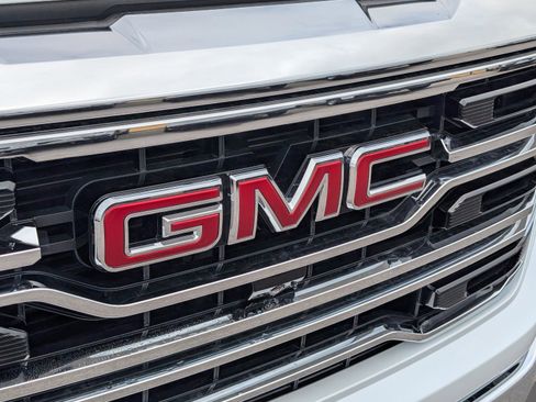 New 2026 GMC Sierra 1500 SLT w/ SLT Premium Plus Package image 5