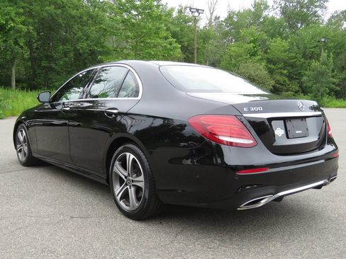 Used 2019 Mercedes-Benz E 300 4MATIC image 7
