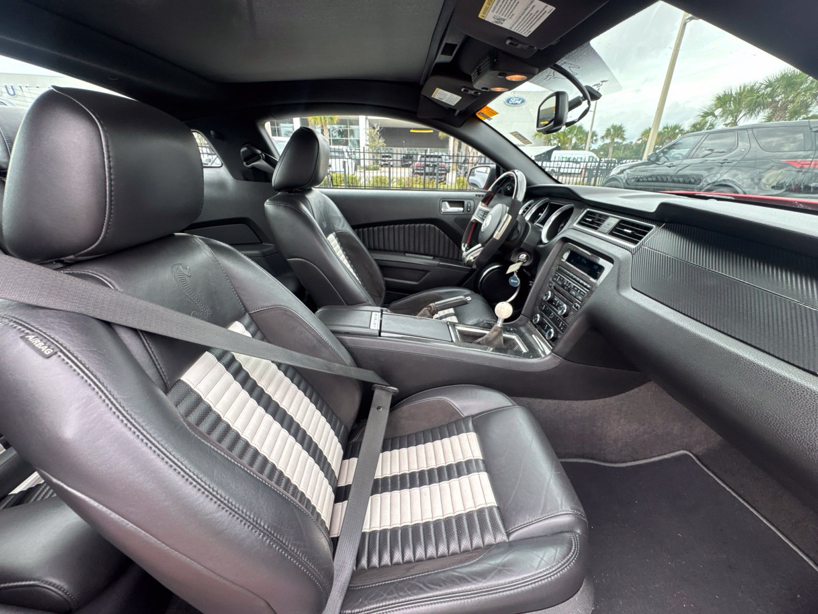 Used 2011 Ford Mustang Shelby GT500 w/ SVT Performance Pkg RWD image 15