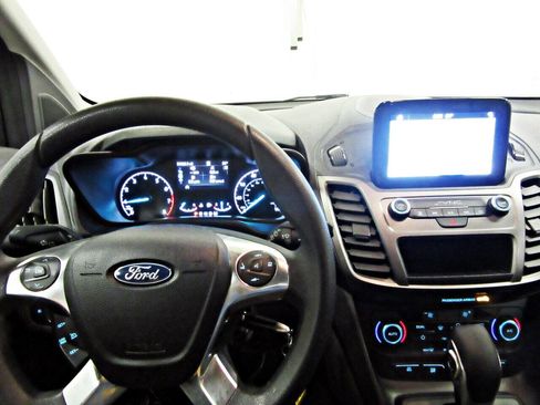 Used 2019 Ford Transit Connect XLT image 15