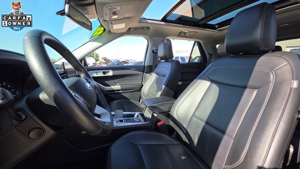 Used 2022 Ford Explorer Limited w/ Equipment Group 301A AWD/4WD image 24