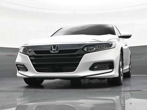 Used 2020 Honda Accord EX image 34