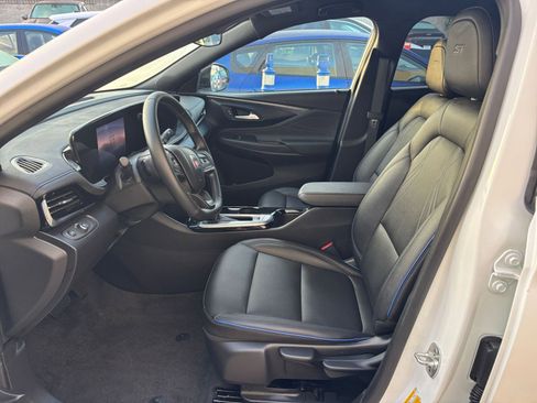 Used 2025 Buick Envista Sport Touring image 27