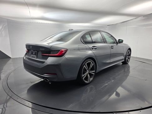 Used 2023 BMW 330i xDrive Sedan w/ Premium Package AWD/4WD image 4