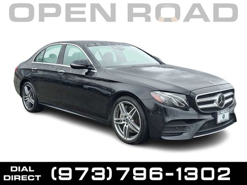 Used 2019 Mercedes-Benz E 300 4MATIC image 1