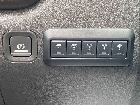 Used 2023 Chevrolet Silverado 3500 W/T w/ Gooseneck/5TH Wheel Package AWD/4WD image 26