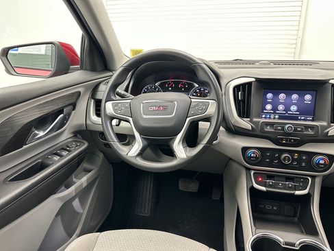 Used 2022 GMC Terrain SLE w/ Driver Convenience Package image 25