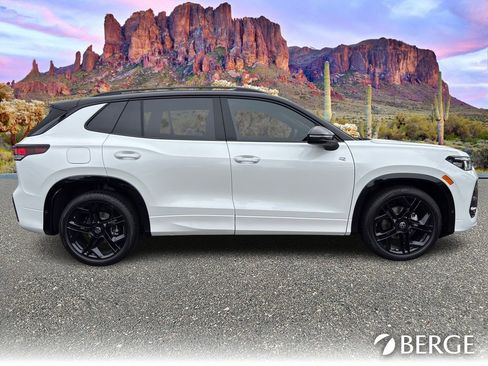 New 2026 Volkswagen Tiguan SE R-Line image 8
