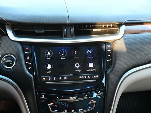 Used 2019 Cadillac XTS Luxury w/ Driver Awareness Package image 30