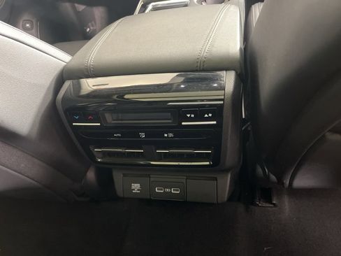 Used 2022 Acura MDX FWD image 10