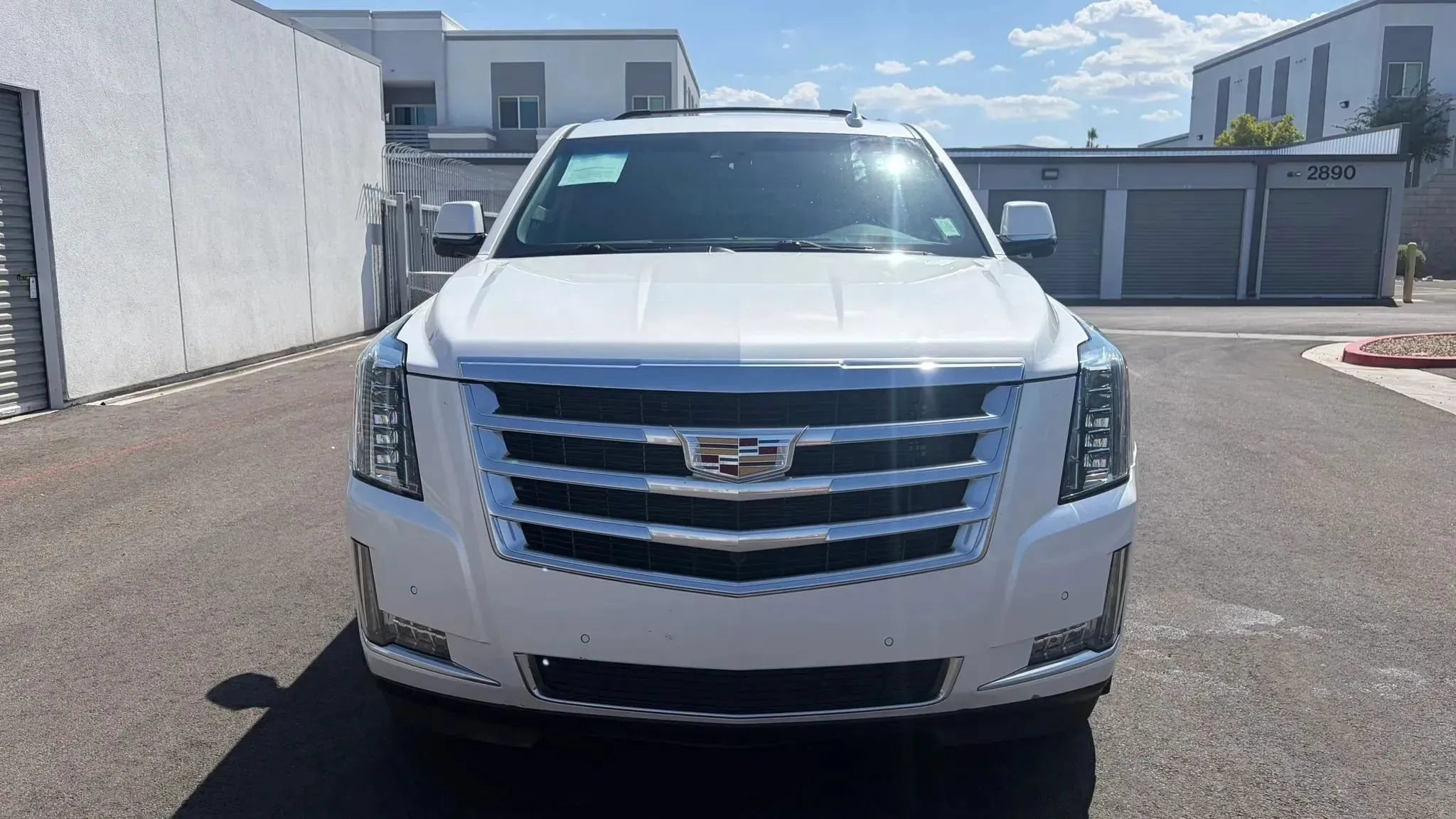 Used 2018 Cadillac Escalade ESV Luxury AWD/4WD image 8