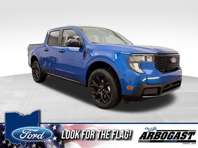 New 2025 Ford Maverick XLT w/ Black Appearance Package