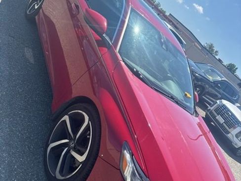 Used 2019 Honda Accord Sport image 3