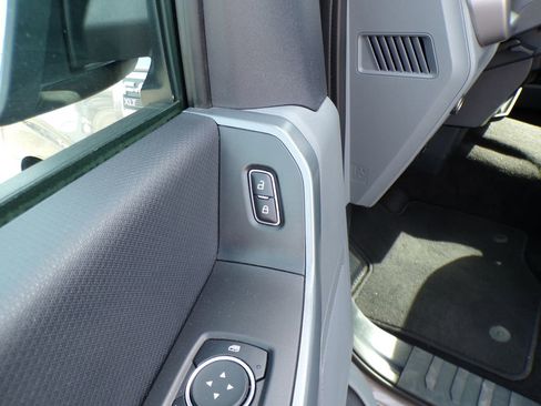 Used 2023 Ford F150 XLT image 10