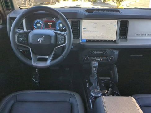 New 2025 Ford Bronco Outer Banks w/ Sasquatch Package image 4