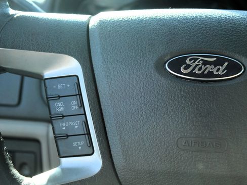 Used 2010 Ford Fusion Hybrid FWD image 11