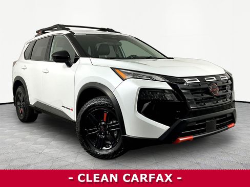 Certified 2025 Nissan Rogue SV AWD/4WD image 3