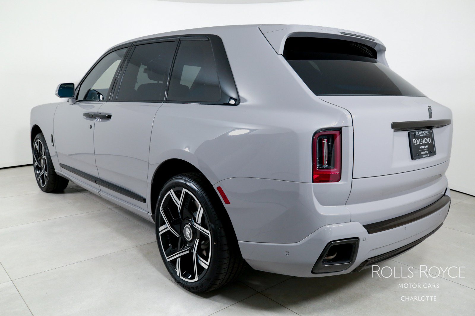 New 2027 Rolls-Royce Cullinan Black Badge AWD/4WD image 8
