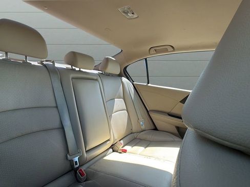 Used 2017 Honda Accord EX-L image 26