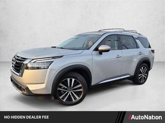 Used 2023 Nissan Pathfinder Platinum AWD/4WD video 1