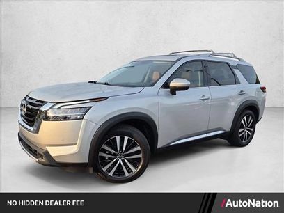 Used 2023 Nissan Pathfinder Platinum