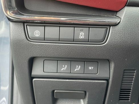 Used 2020 MAZDA MAZDA3 Hatchback w/ Premium Package image 14