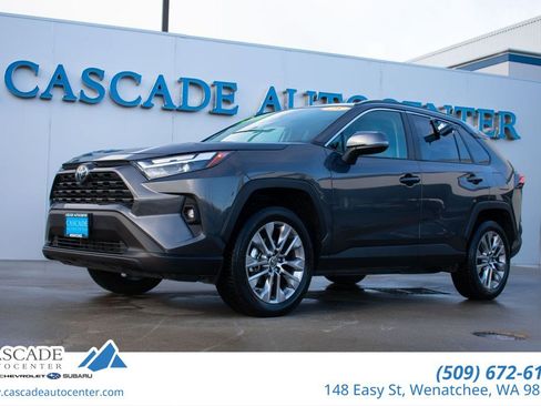 Used 2025 Toyota RAV4 XLE Premium image 1