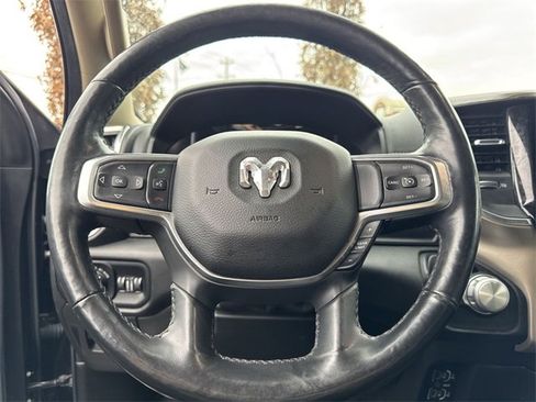 Used 2019 RAM 1500 Laramie image 16