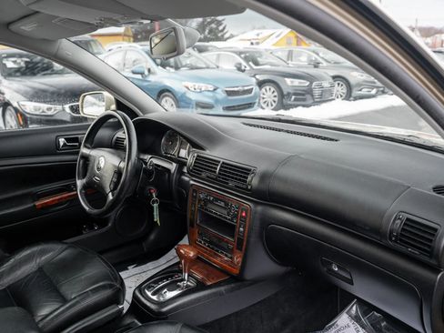 Used 2001 Volkswagen Passat GLX image 12