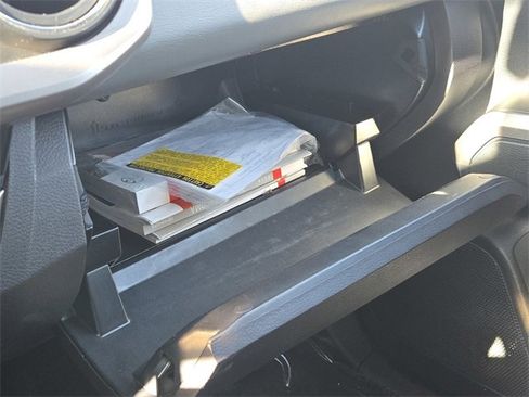 Used 2018 Toyota Tacoma SR5 image 23