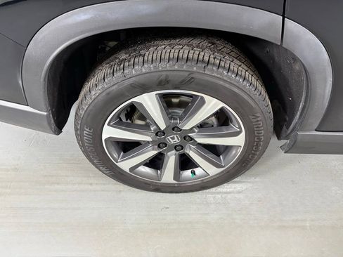 Used 2025 Honda Pilot Elite image 10