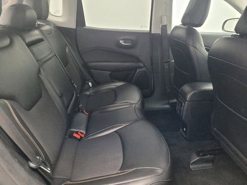 Used 2020 Jeep Compass Latitude image 19