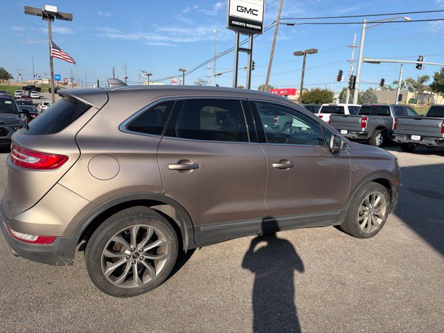 Used 2019 Lincoln MKC Select w/ Select Plus Package FWD image 5