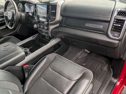 Used 2024 RAM 1500 Laramie AWD/4WD image 24