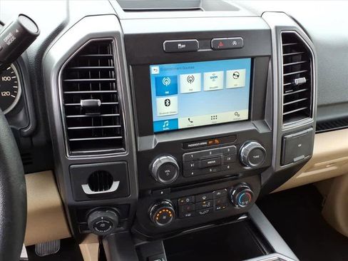 Used 2018 Ford F150 XLT w/ Equipment Group 302A Luxury image 21