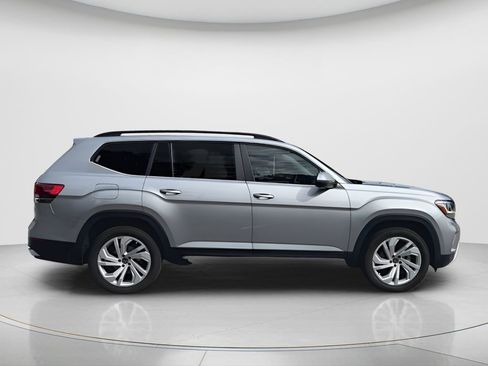 Certified 2023 Volkswagen Atlas SE image 9
