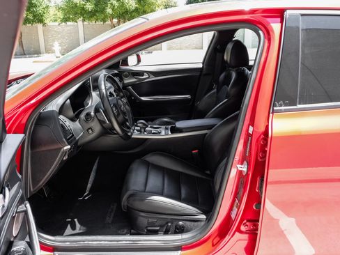 Used 2021 Kia Stinger GT2 RWD image 4