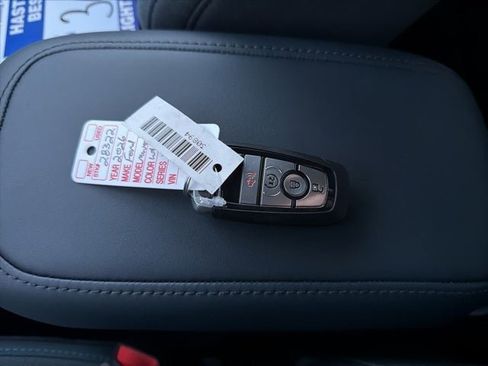 New 2026 Ford Maverick XLT w/ XLT Luxury Package image 31