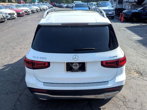 Used 2021 Mercedes-Benz GLB 250 4MATIC image 9