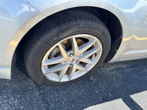 Used 2012 Ford Fusion SEL FWD image 6