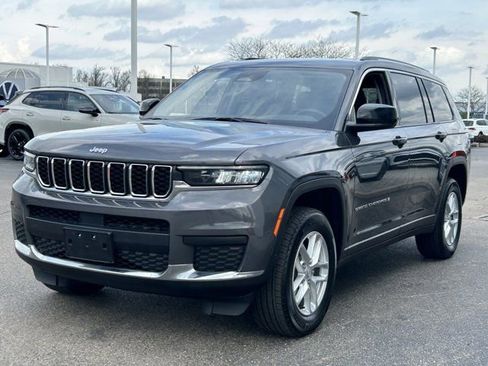 Used 2023 Jeep Grand Cherokee L Laredo AWD/4WD image 3