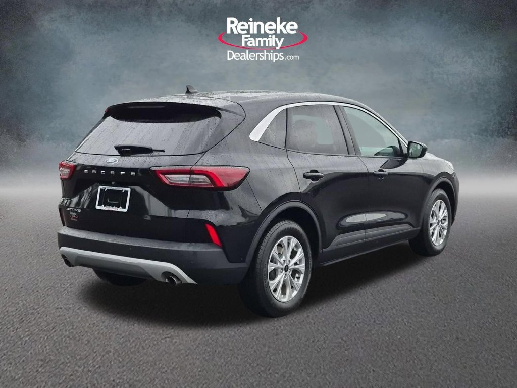 Used 2023 Ford Escape Active w/ Cold Weather Package FWD image 6