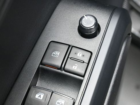 Used 2020 Toyota Tacoma SR image 11