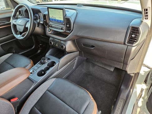 Used 2023 Ford Bronco Sport Outer Banks w/ Tech Package AWD/4WD image 34