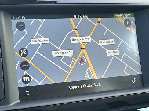 Used 2017 Jaguar XE image 20