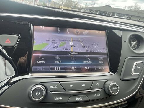 Used 2017 Buick Envision Essence image 19