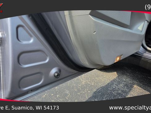 Used 2010 Subaru Forester 2.5X Limited AWD/4WD image 14